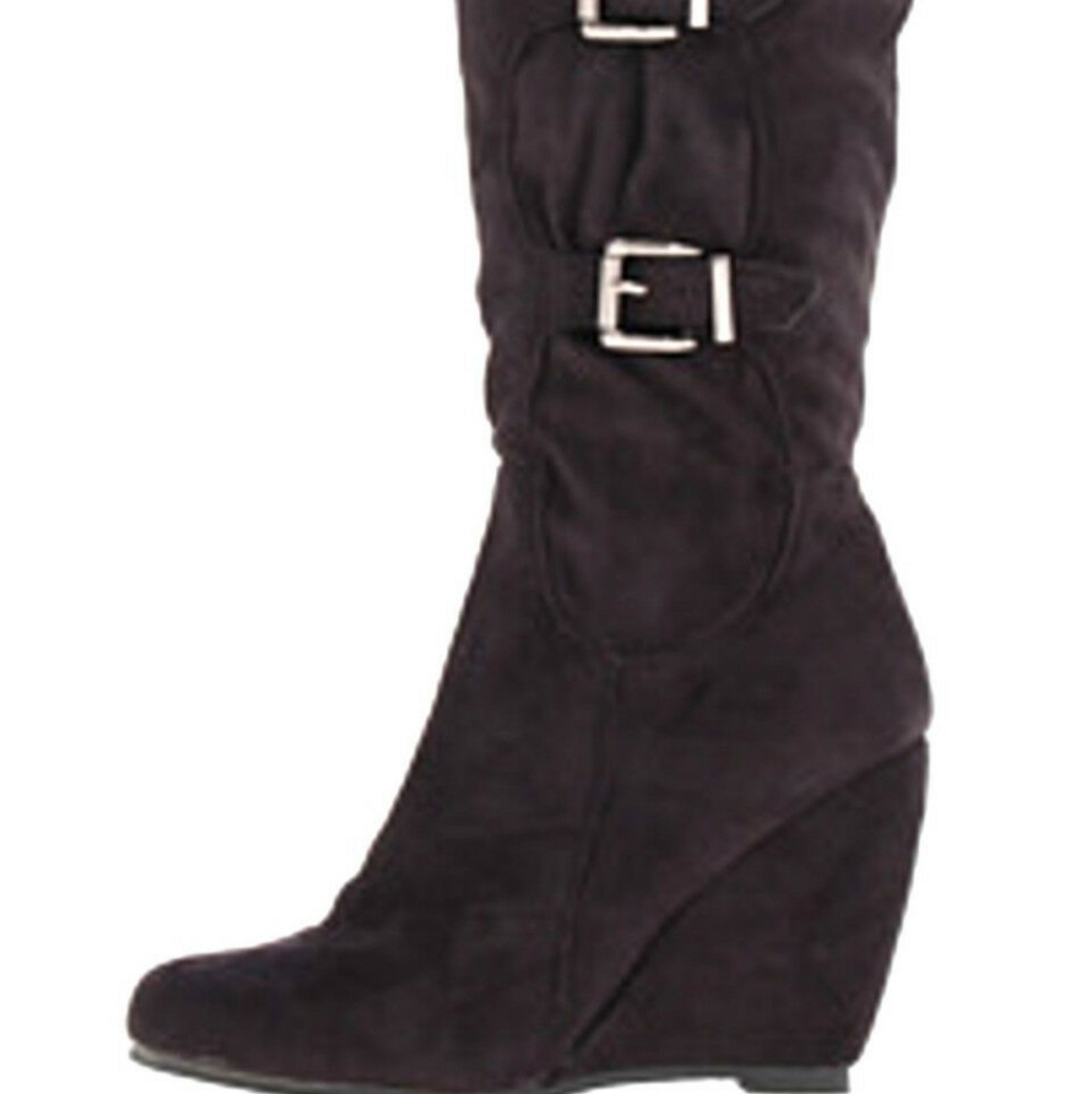 2 Lips fx black suede buckle knee shaft wedge boot
